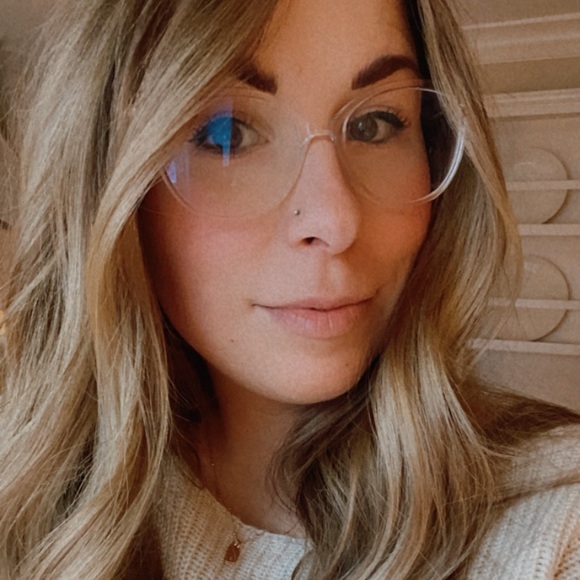 Meet your Posher, Sarah - Picture 1 of 1